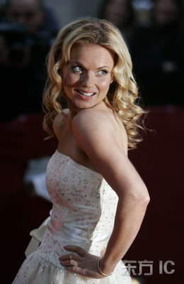 大狗之家 (The Dog House Megaways)